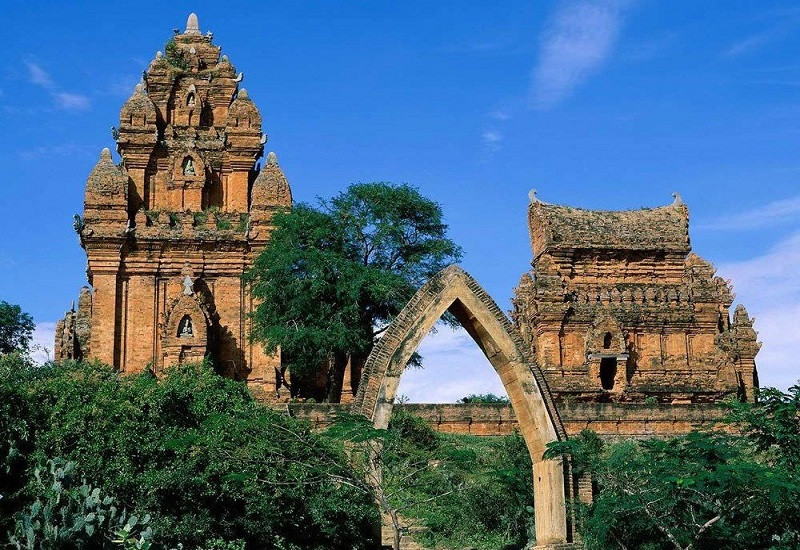 Top 10 thắng cảnh đẹp nổi tiếng ở Bình Thuận