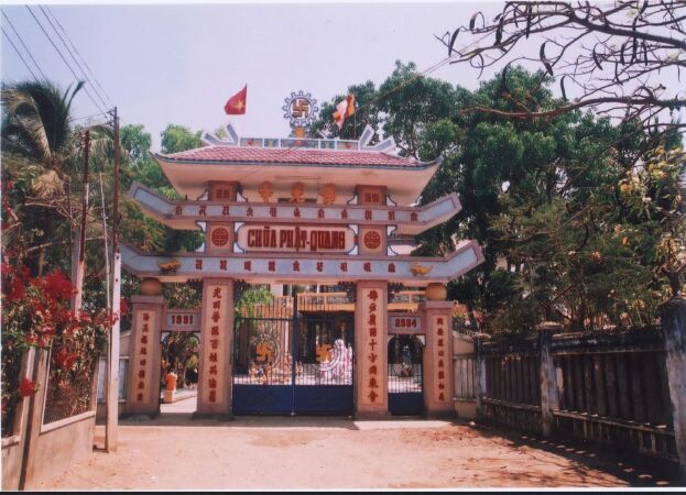 Top 10 ngôi chùa nổi tiếng ở Bình Thuận - ALONGWALKER