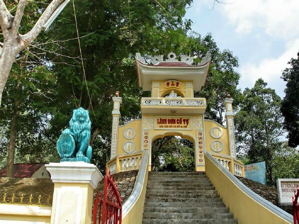Top 10 ngôi chùa nổi tiếng ở Bình Thuận - ALONGWALKER