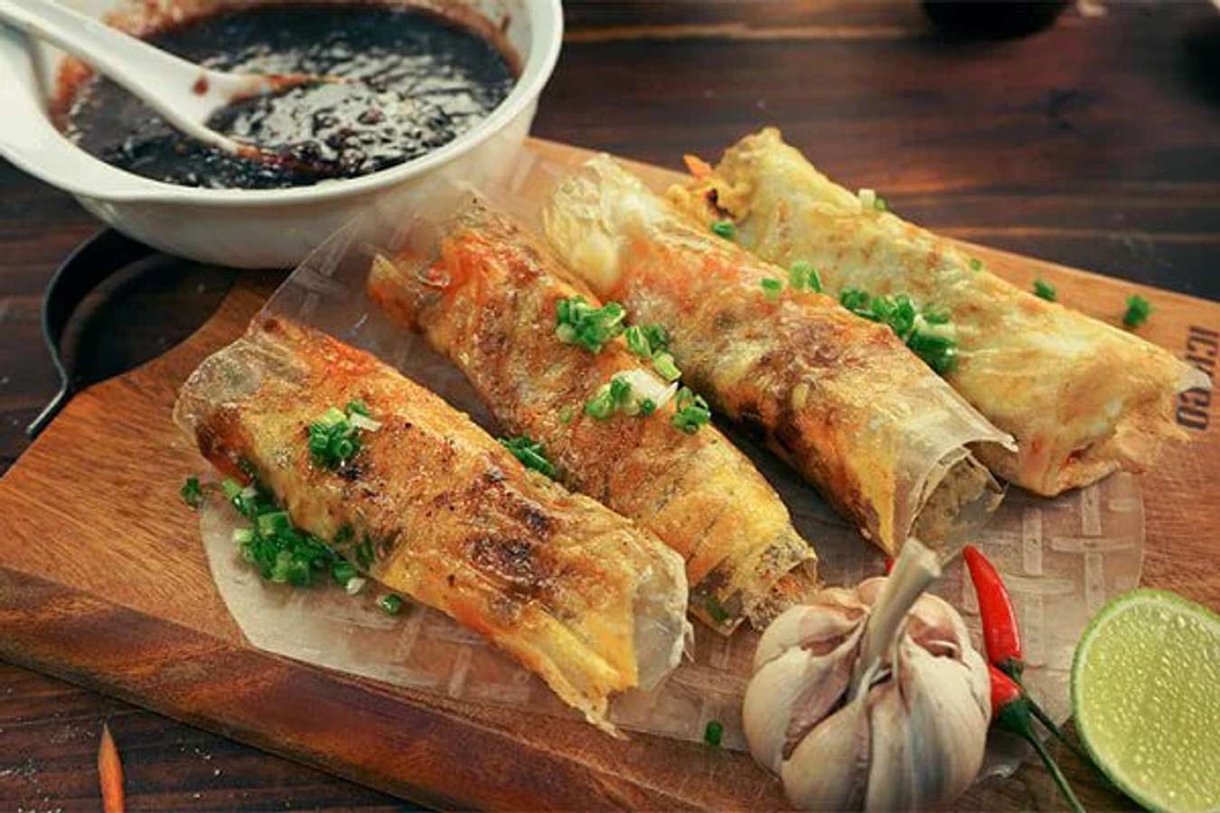 Bánh tráng chiên mắm ruốc