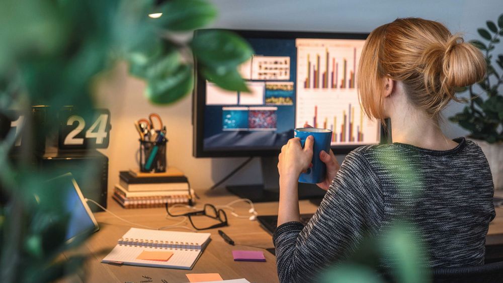 Cách Thu Hút May Mắn Trong Công Việc – Bí Quyết Giúp Bạn Thành Công