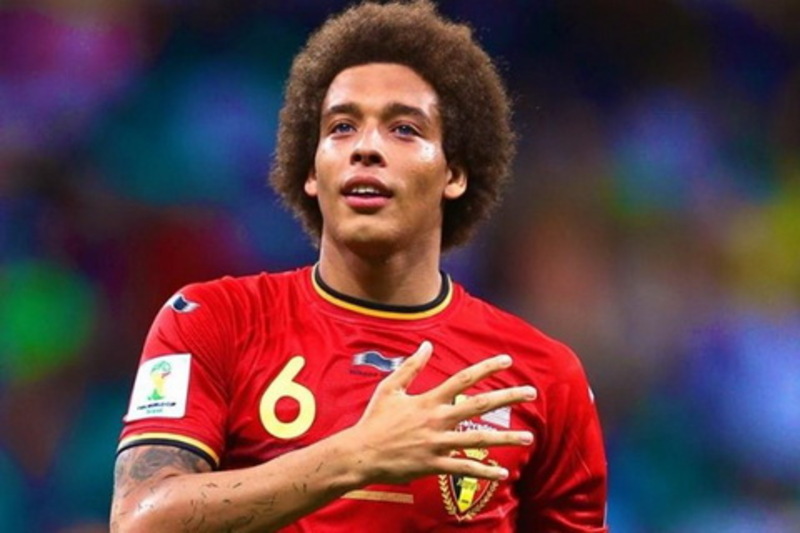 Axel Witsel với mái tóc xù nổi bật